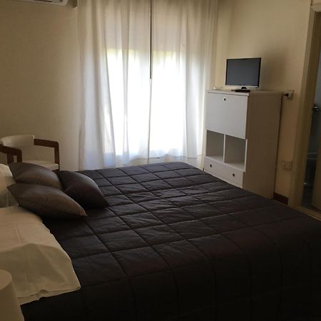 G&D Hotel Deanna Pool&Brunch Μιλάνο Μαριτίμα Δωμάτιο φωτογραφία